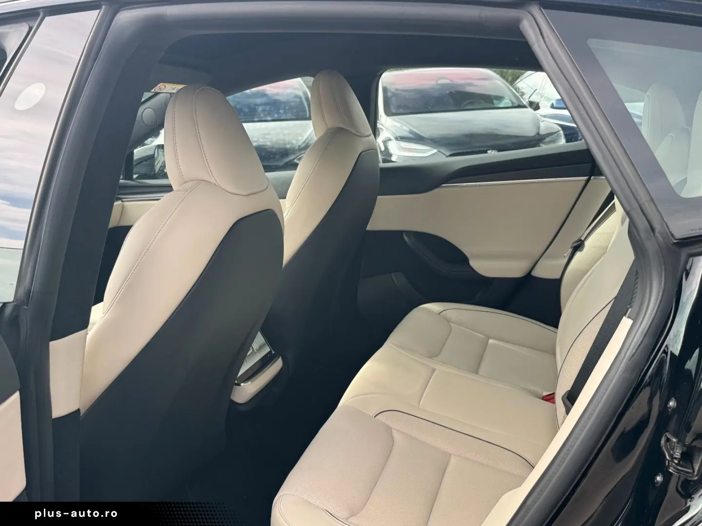 TESLA Model S 2023 — imagine 18
