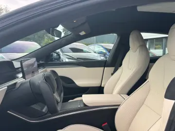 TESLA MODEL S PLAID   MATRIX LED FULL SELF DRIVE 4 AI