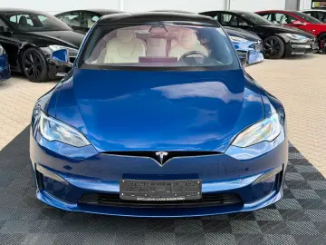 TESLA MODEL S PLAID   MATRIX LED   ENHANCED AP 4   21