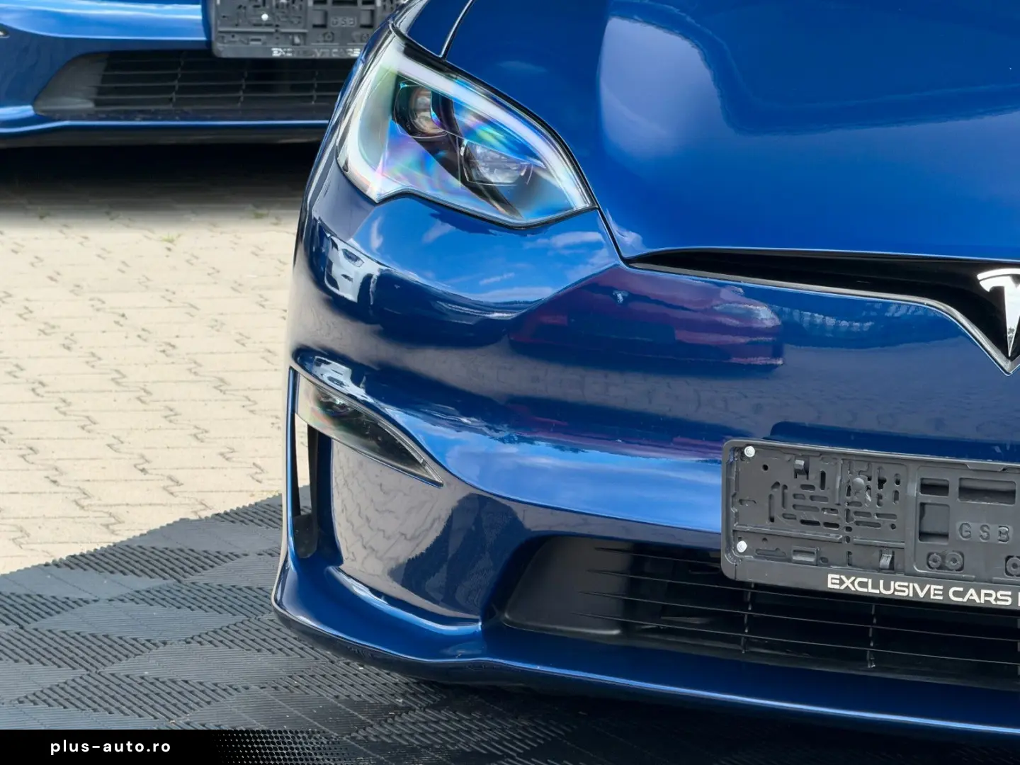 TESLA Model S 2023 — imagine 3