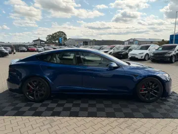 TESLA MODEL S PLAID   MATRIX LED   ENHANCED AP 4   21