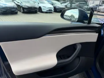 TESLA MODEL S PLAID   MATRIX LED   ENHANCED AP 4   21