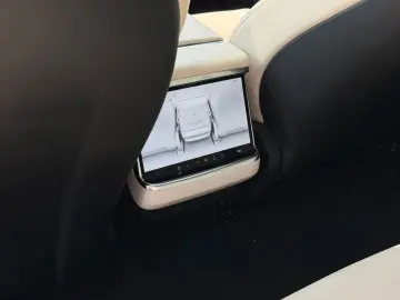 TESLA MODEL S PLAID   MATRIX LED   ENHANCED AP 4   21