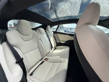 TESLA MODEL S PLAID   MATRIX LED   ENHANCED AP 4   21