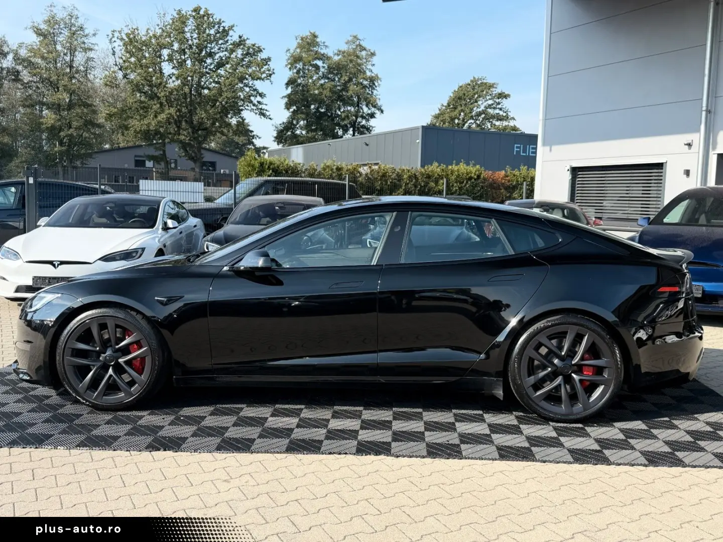 TESLA Model S 2023 — imagine 4