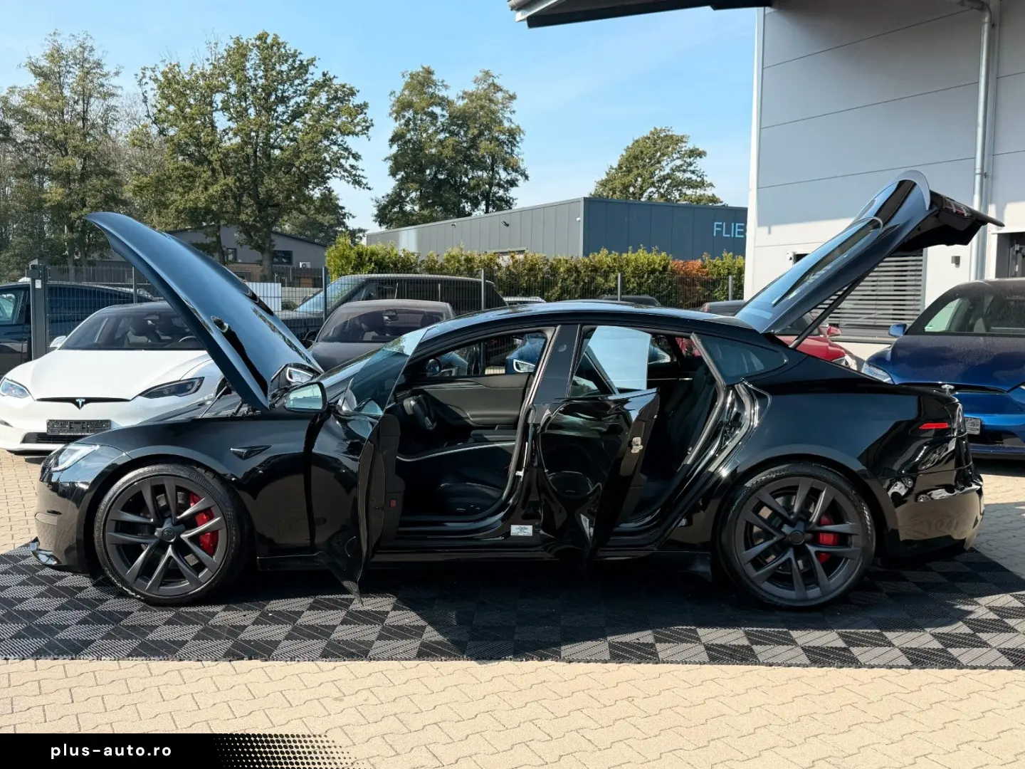 TESLA Model S 2023 — imagine 11