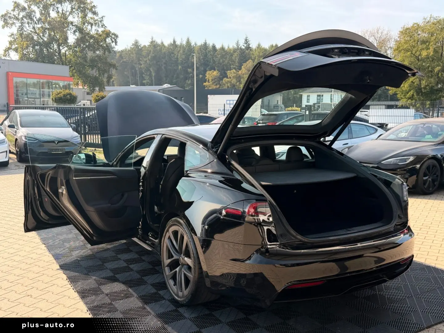 TESLA Model S 2023 — imagine 12
