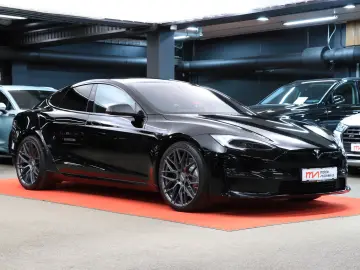 TESLA Model S Dual
