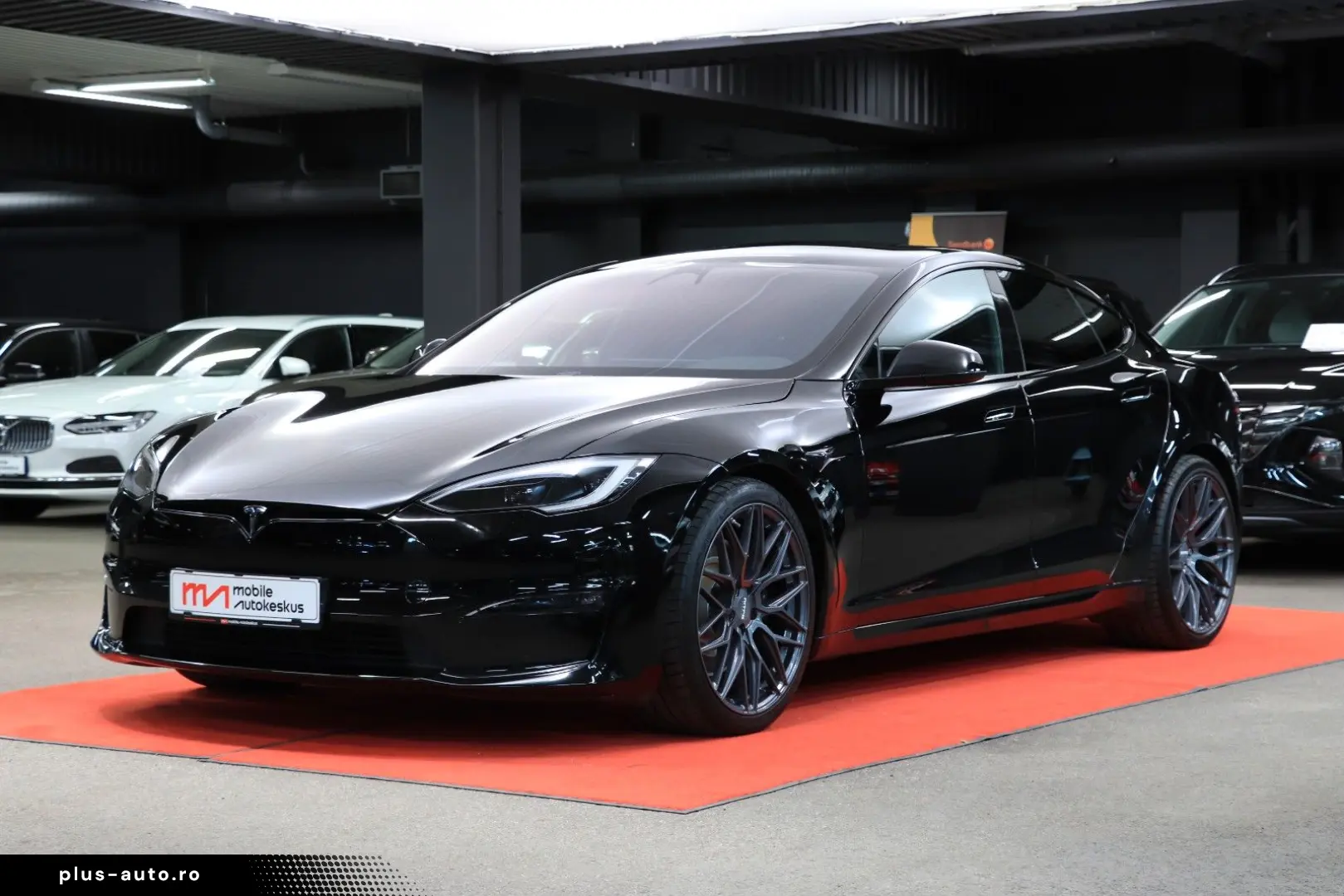 TESLA Model S 2023 — imagine 3