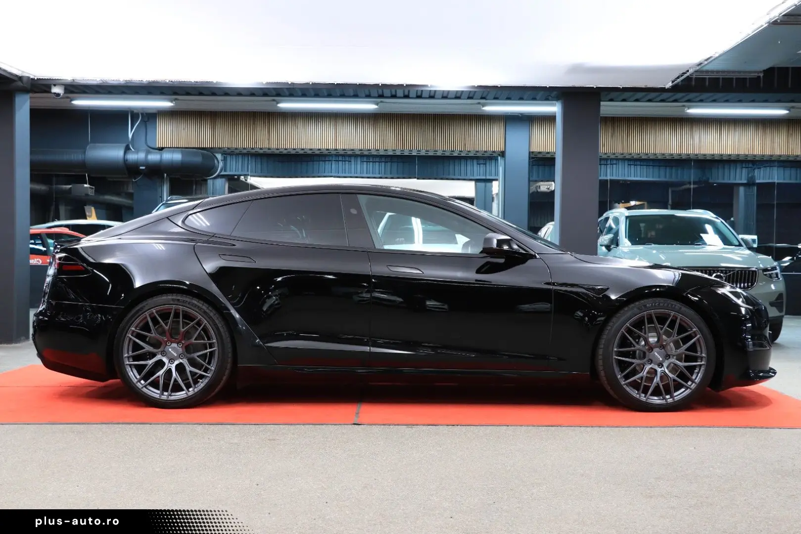 TESLA Model S 2023 — imagine 5