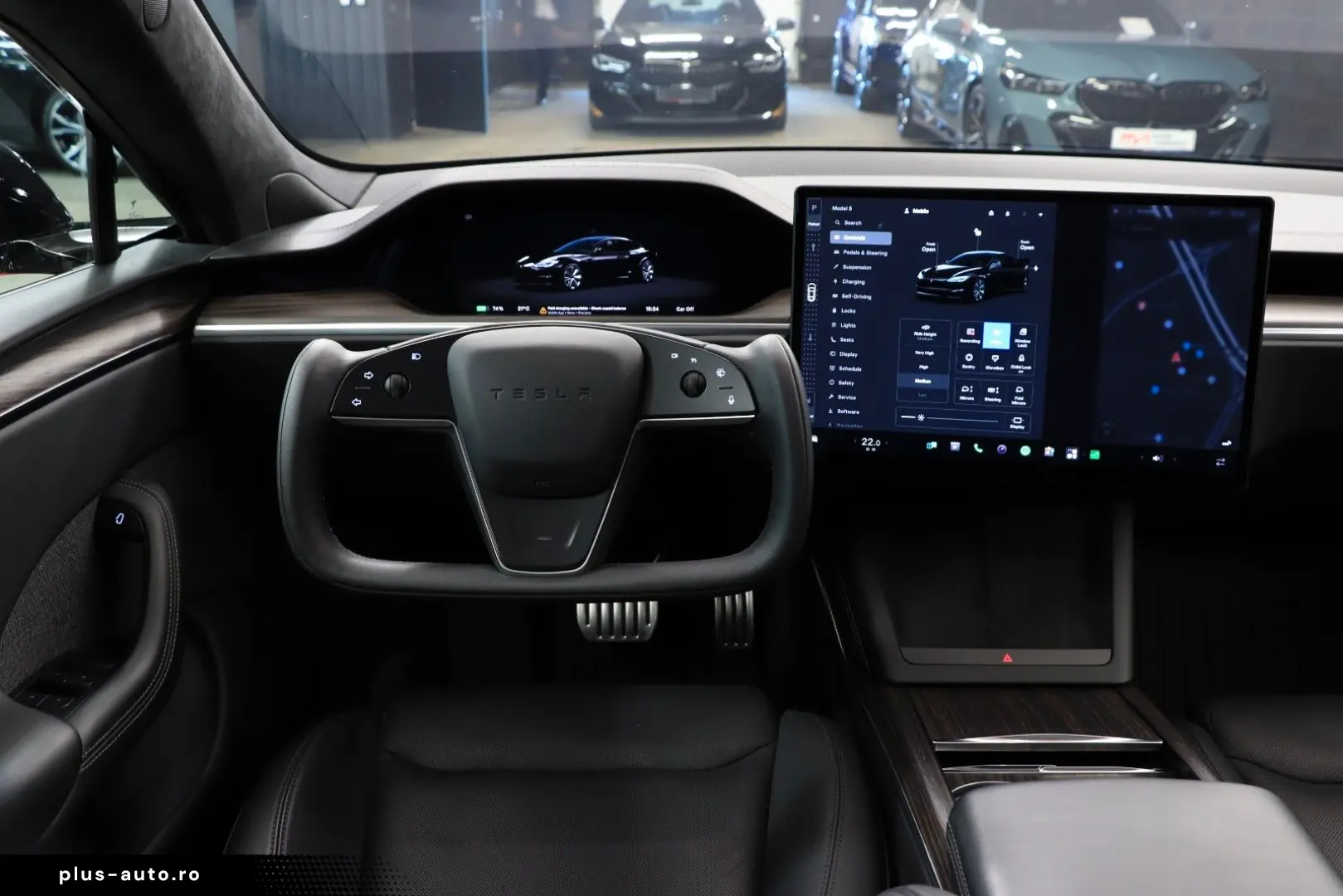 TESLA Model S 2023 — imagine 8