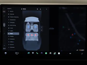TESLA Model S Dual