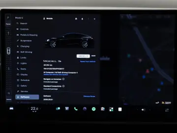 TESLA Model S Dual