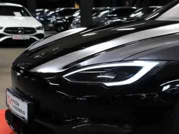 TESLA Model S Dual