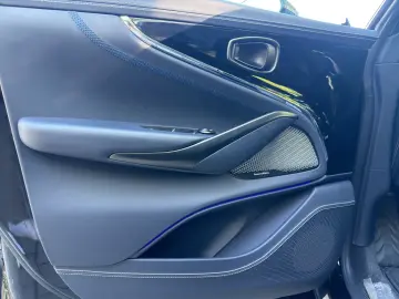 ASTON MARTIN DBX707 MY25 Facelift