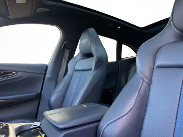 ASTON MARTIN DBX707 MY25 Facelift