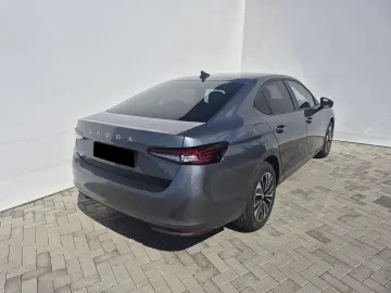Skoda Superb Selection 2.0 TDI DSG