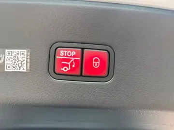 MERCEDES-BENZ GLC 300 de 4M Coupé AMG PANO HUD BURME…