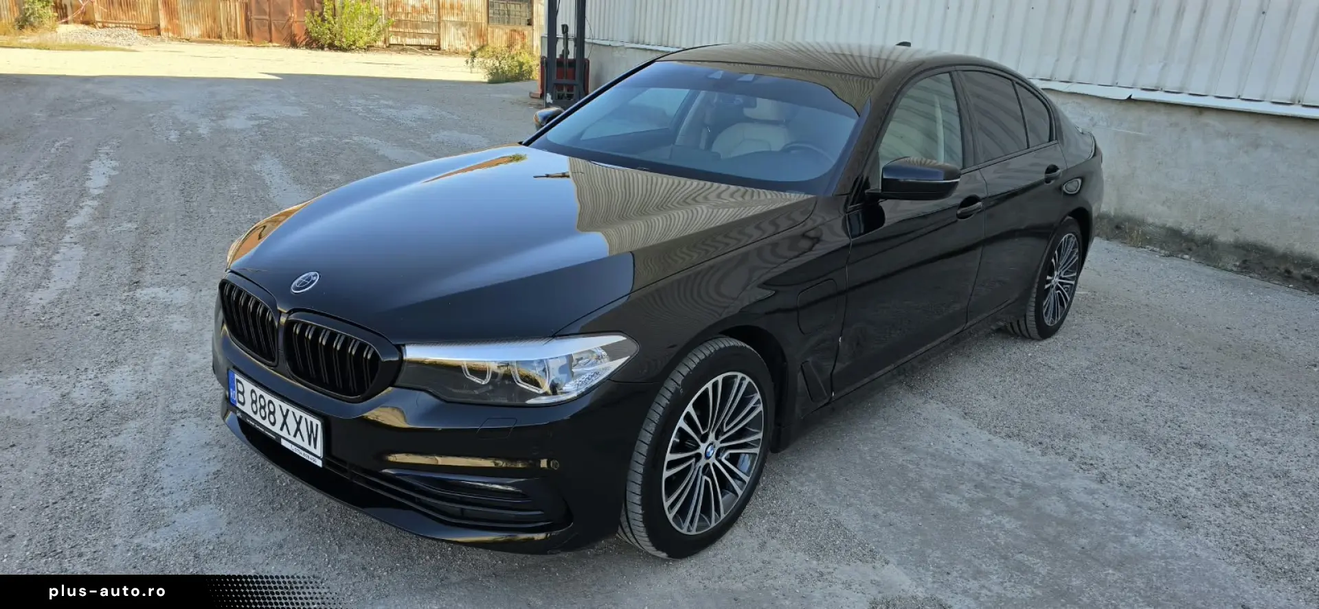 BMW 530e xDrive G30 95.500 km Piele Crem  Istoric BMW Bforce