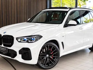 BMW X5 xDrive30d M Sport AIR SUSPENSION • LASER