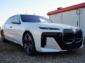 Bmw 740d X-Drive M pachet Fab.- 10.2025 3.0 Diesel 300 Cp