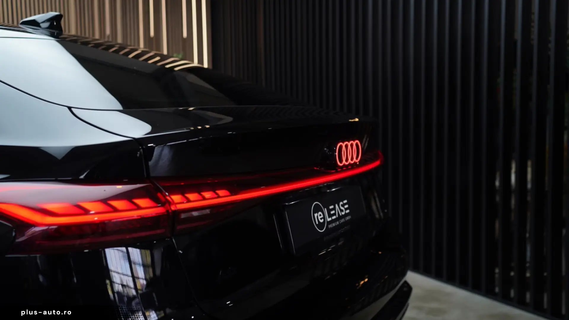 Audi A6 Sportback e-tron performance MATRIX • 360