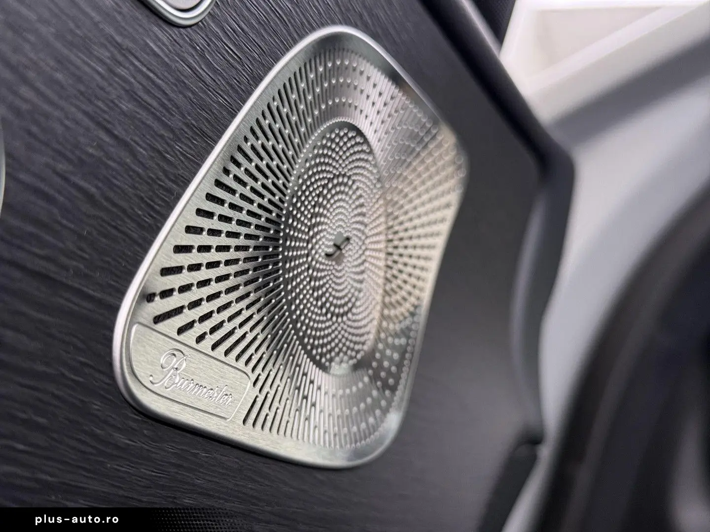 MERCEDES-BENZ GLE 2025 — imagine 11