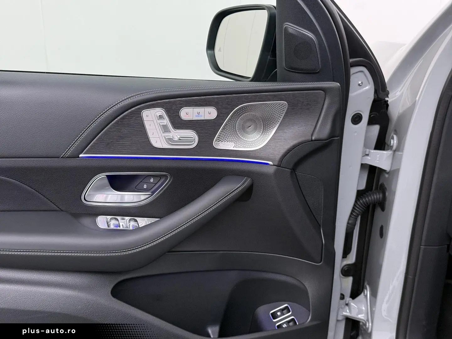 MERCEDES-BENZ GLE 2025 — imagine 24
