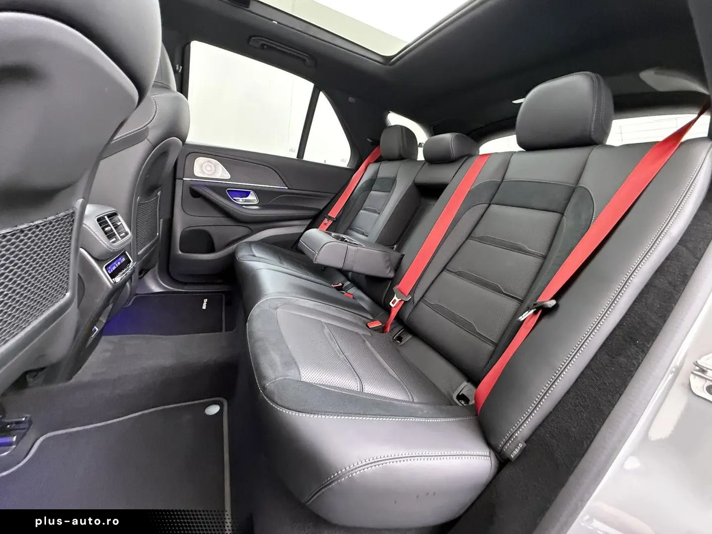MERCEDES-BENZ GLE 2025 — imagine 28