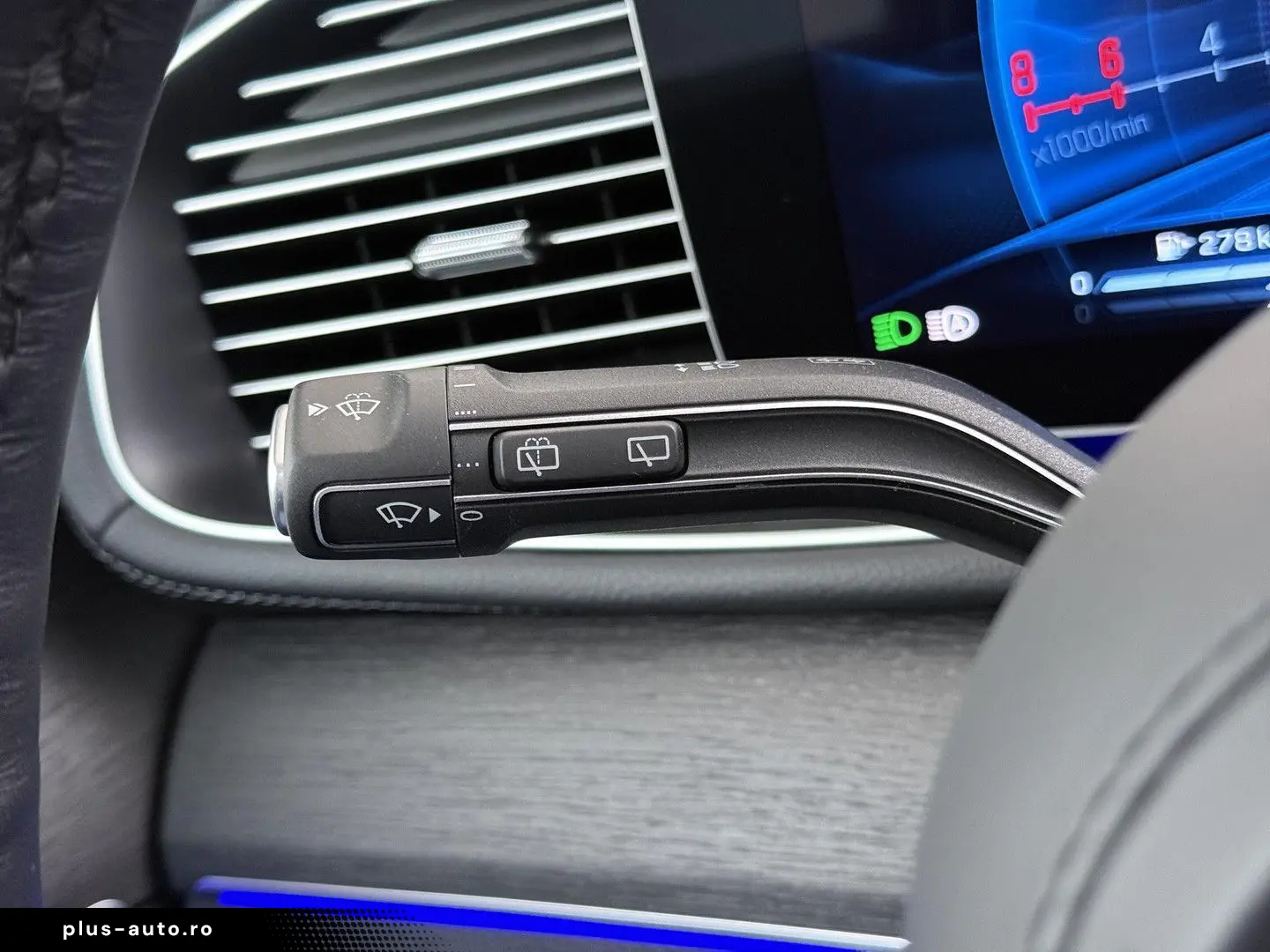 MERCEDES-BENZ GLE 2025 — imagine 33