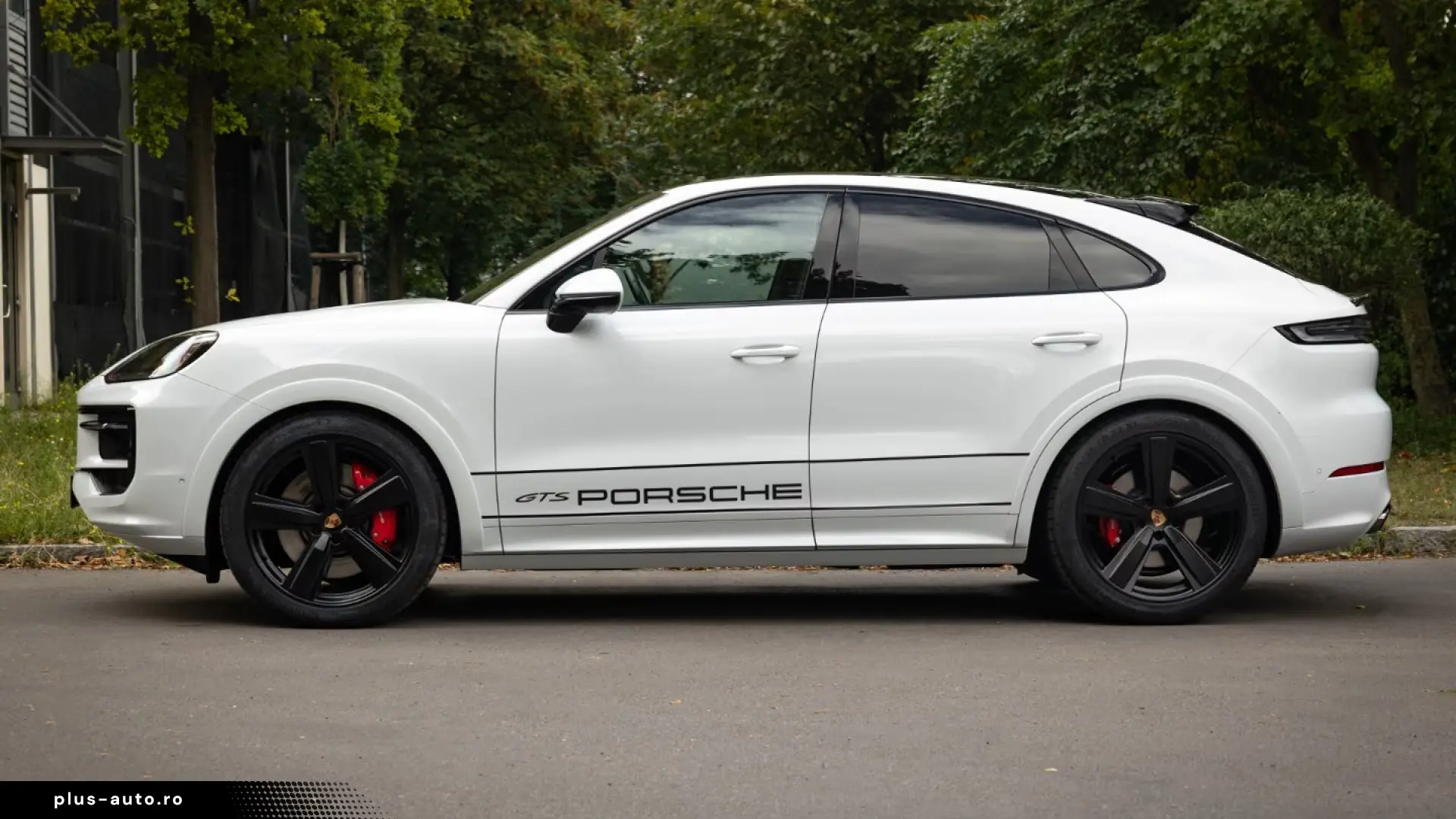 Porsche Cayenne GTS Coupé   500 CP • V8 • INNODRIVE