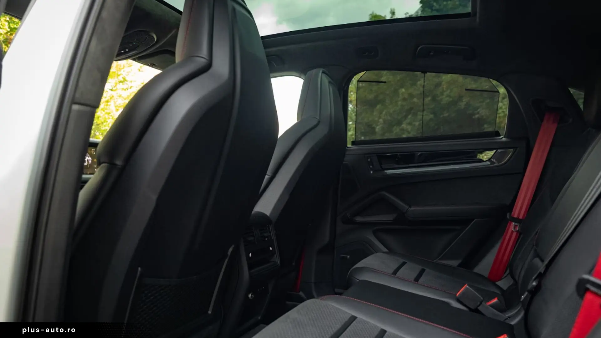 Porsche Cayenne GTS Coupé   500 CP • V8 • INNODRIVE