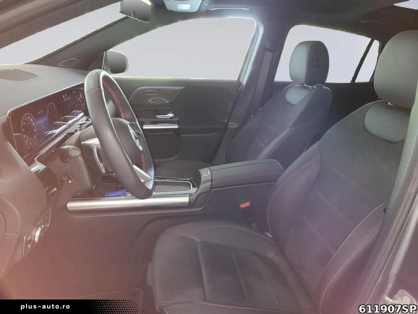 MERCEDES-BENZ GLA 250 e AMG Pano Multibeam 360  Keyless
