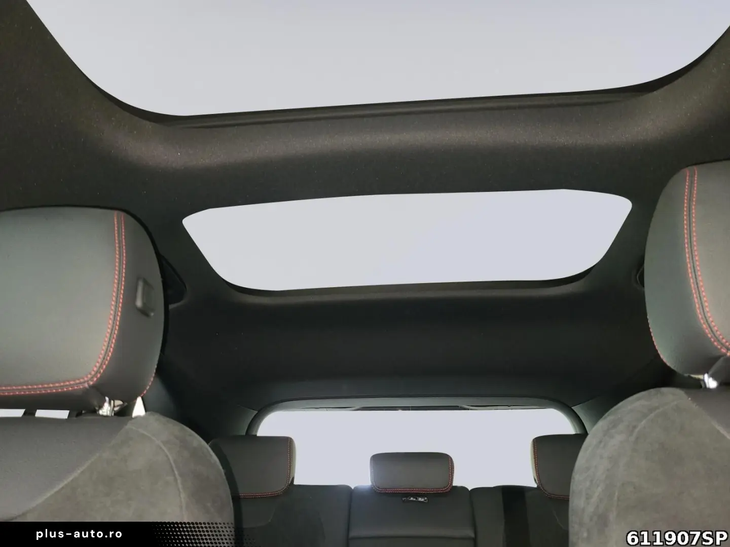 MERCEDES-BENZ GLA 250 e AMG Pano Multibeam 360  Keyless