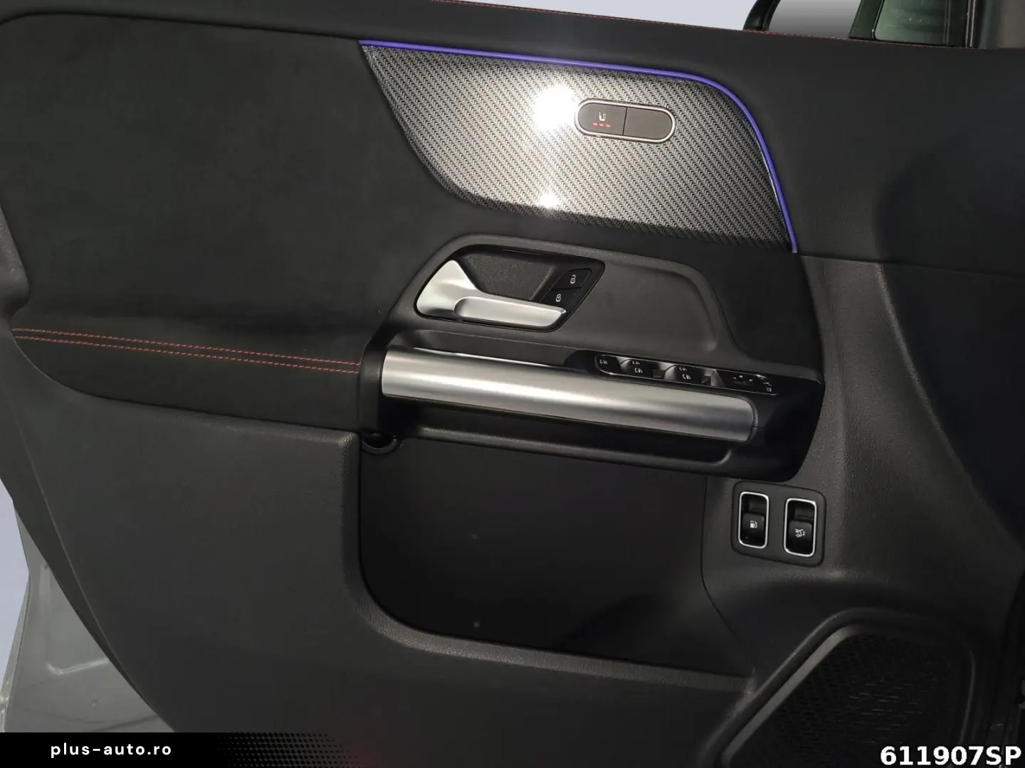 MERCEDES-BENZ GLA 250 e AMG Pano Multibeam 360  Keyless