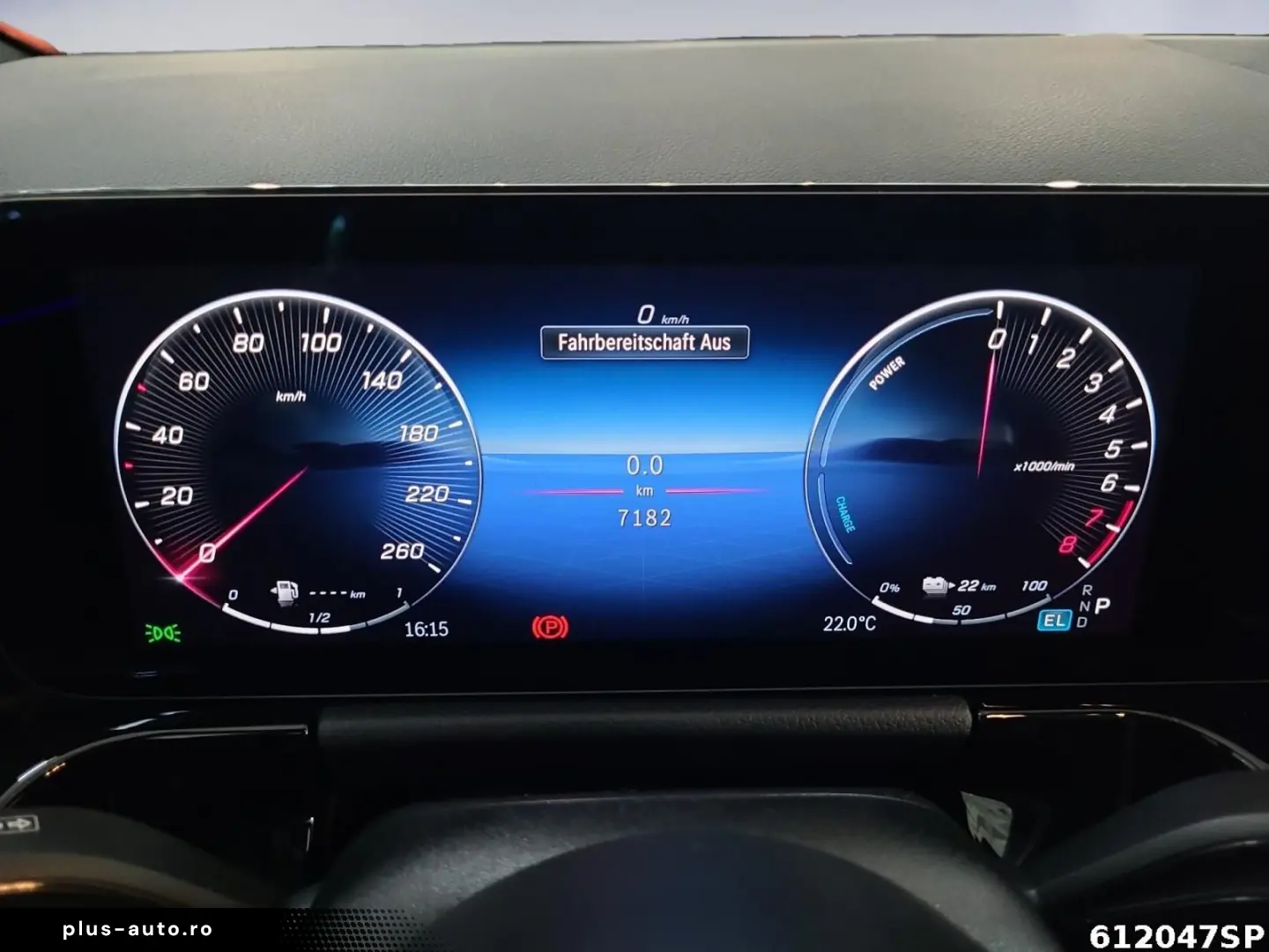 MERCEDES-BENZ GLA 250 e AMG  Pano Keyless 360  AHK Totwinkel