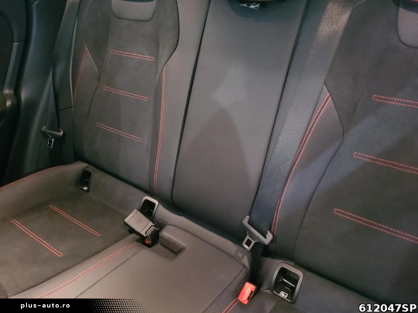 MERCEDES-BENZ GLA 250 e AMG  Pano Keyless 360  AHK Totwinkel