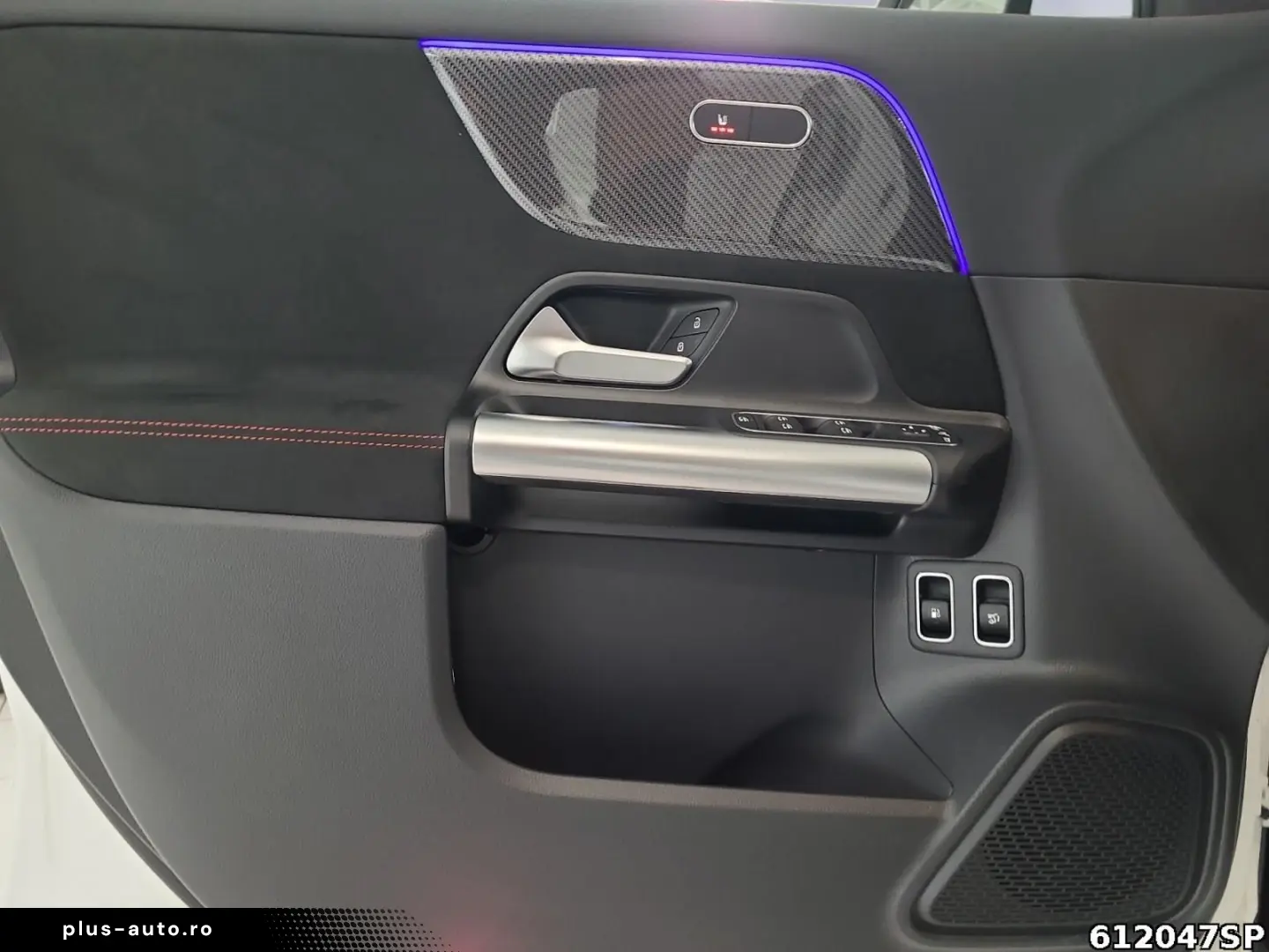 MERCEDES-BENZ GLA 250 e AMG  Pano Keyless 360  AHK Totwinkel