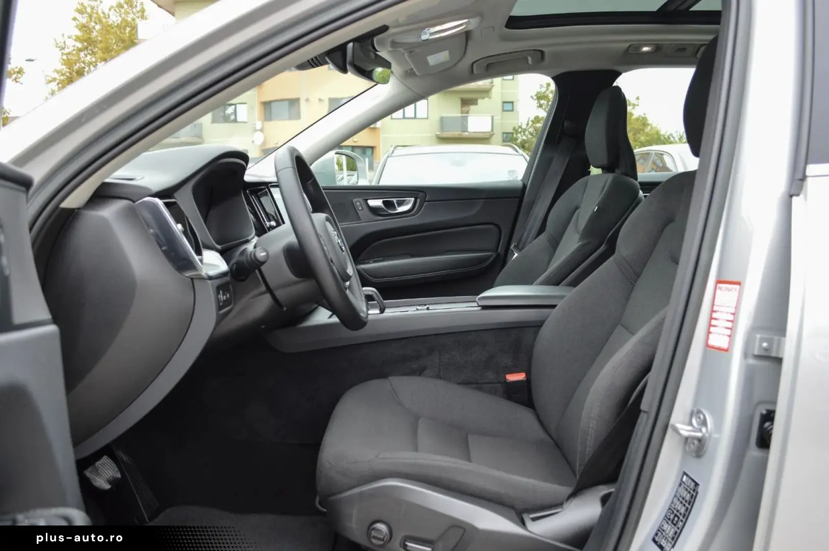 2022 Volvo XC-60 T6 AWD Inscription 2.0 Benzină Plug In Hybr