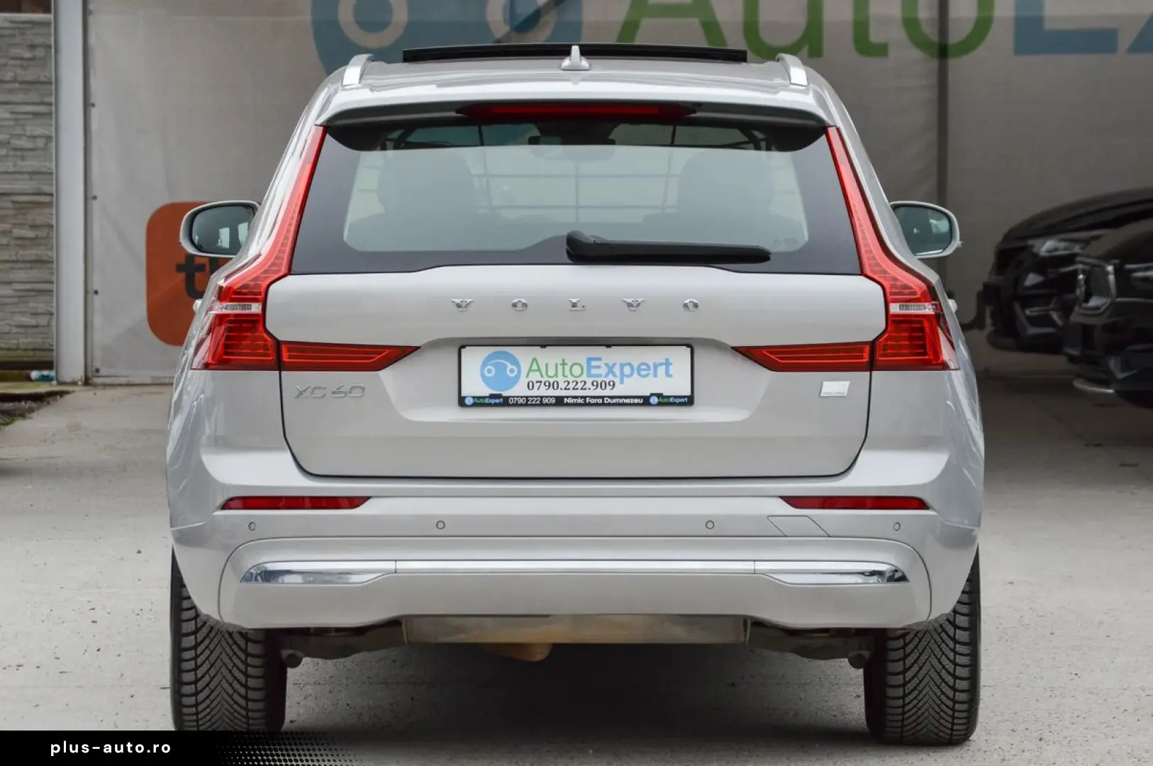 2022 Volvo XC-60 T6 AWD Inscription 2.0 Benzină Plug In Hybr