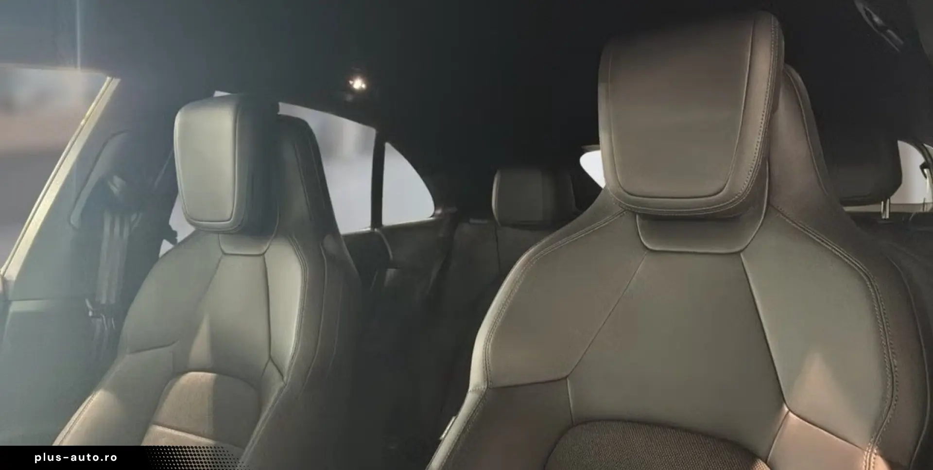 PORSCHE Macan Electric 4