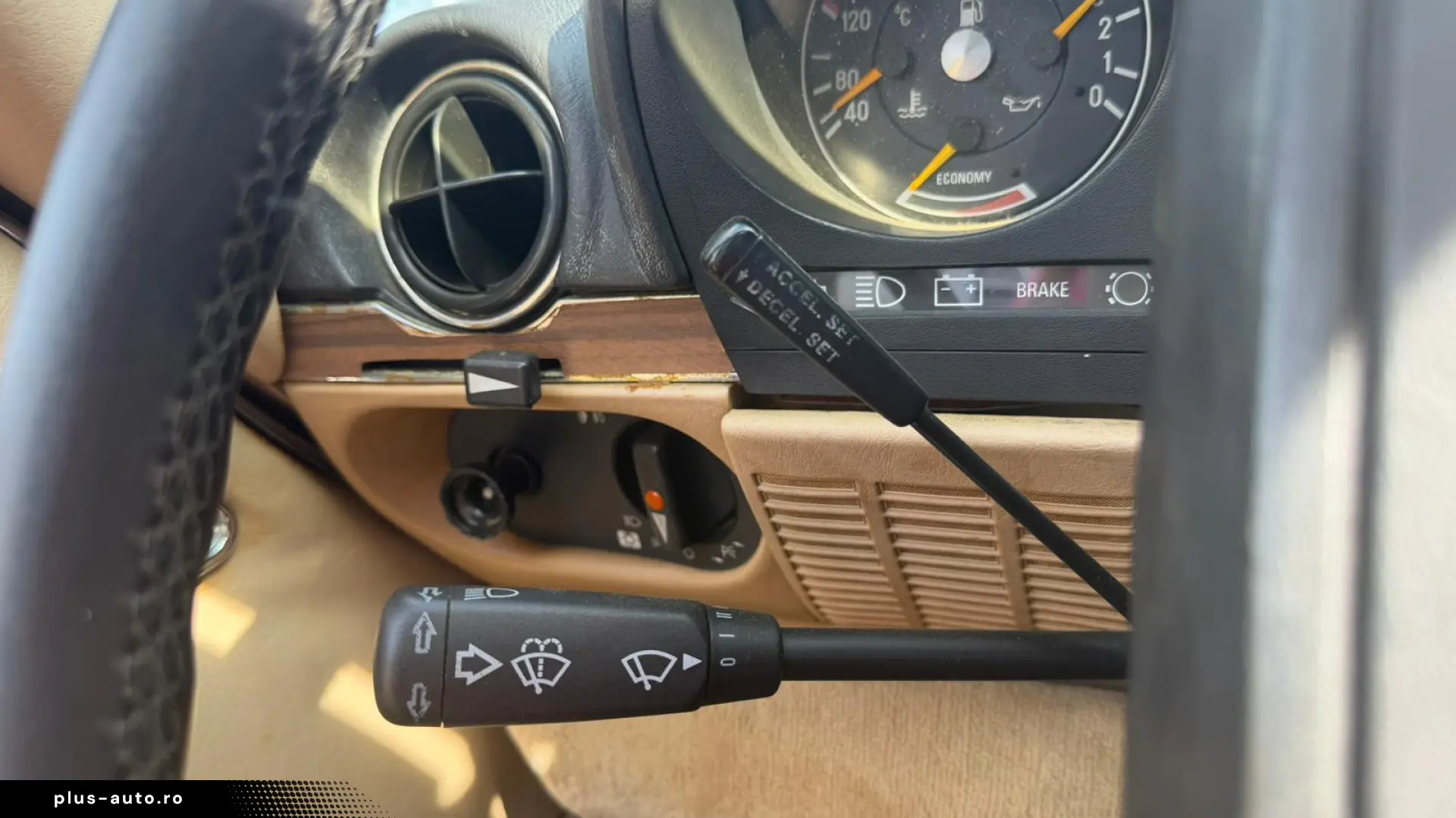 Mercedes-Benz SL 1989