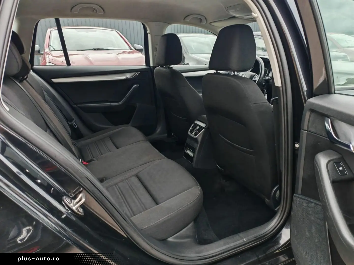 Skoda Octavia 1.6Tdi    Vindem in Rate Avans Zero cu Buletin
