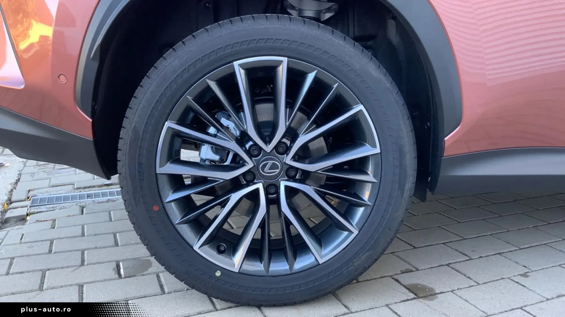 Lexus Serianx