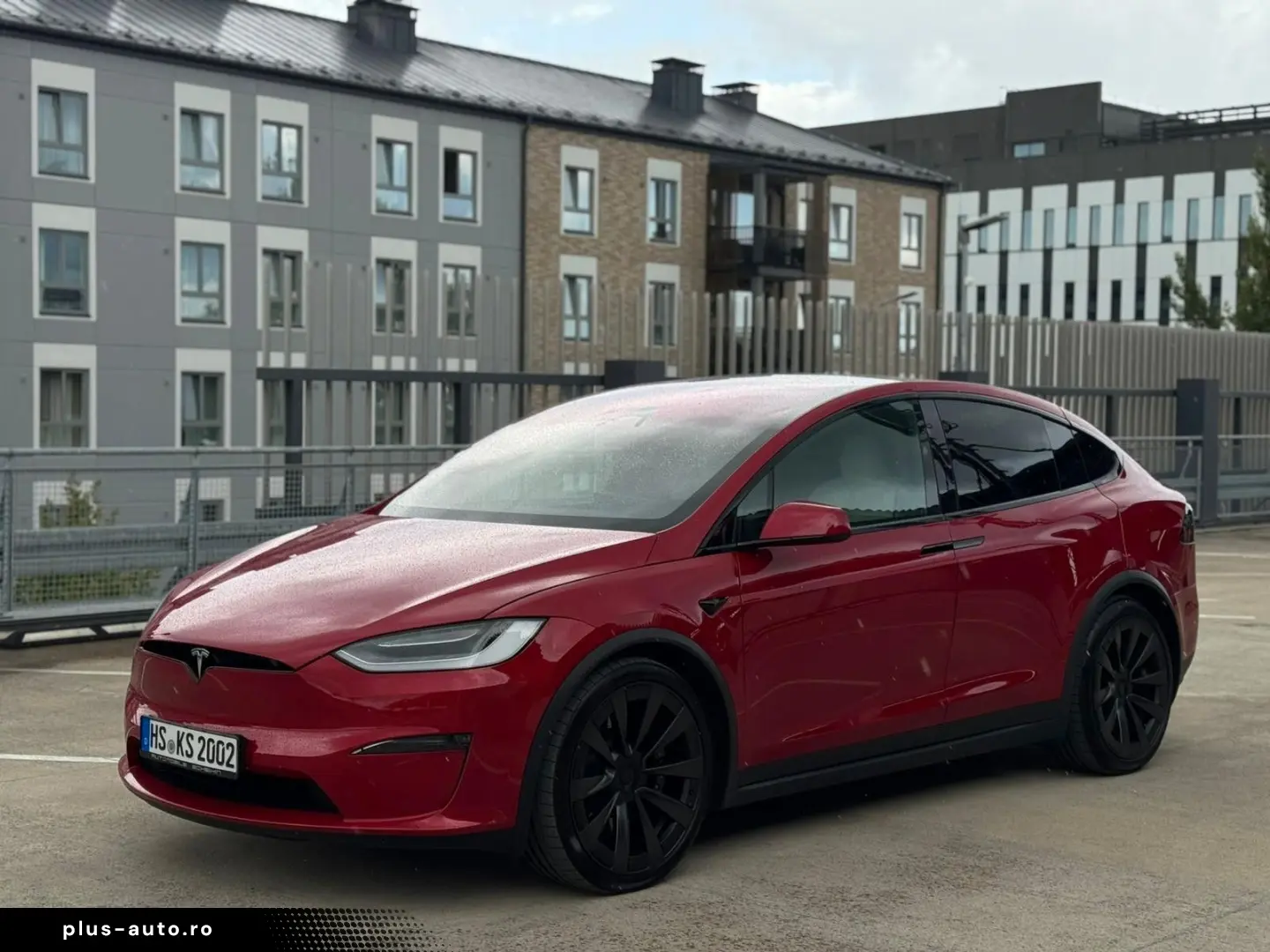 TESLA Model X Plaid