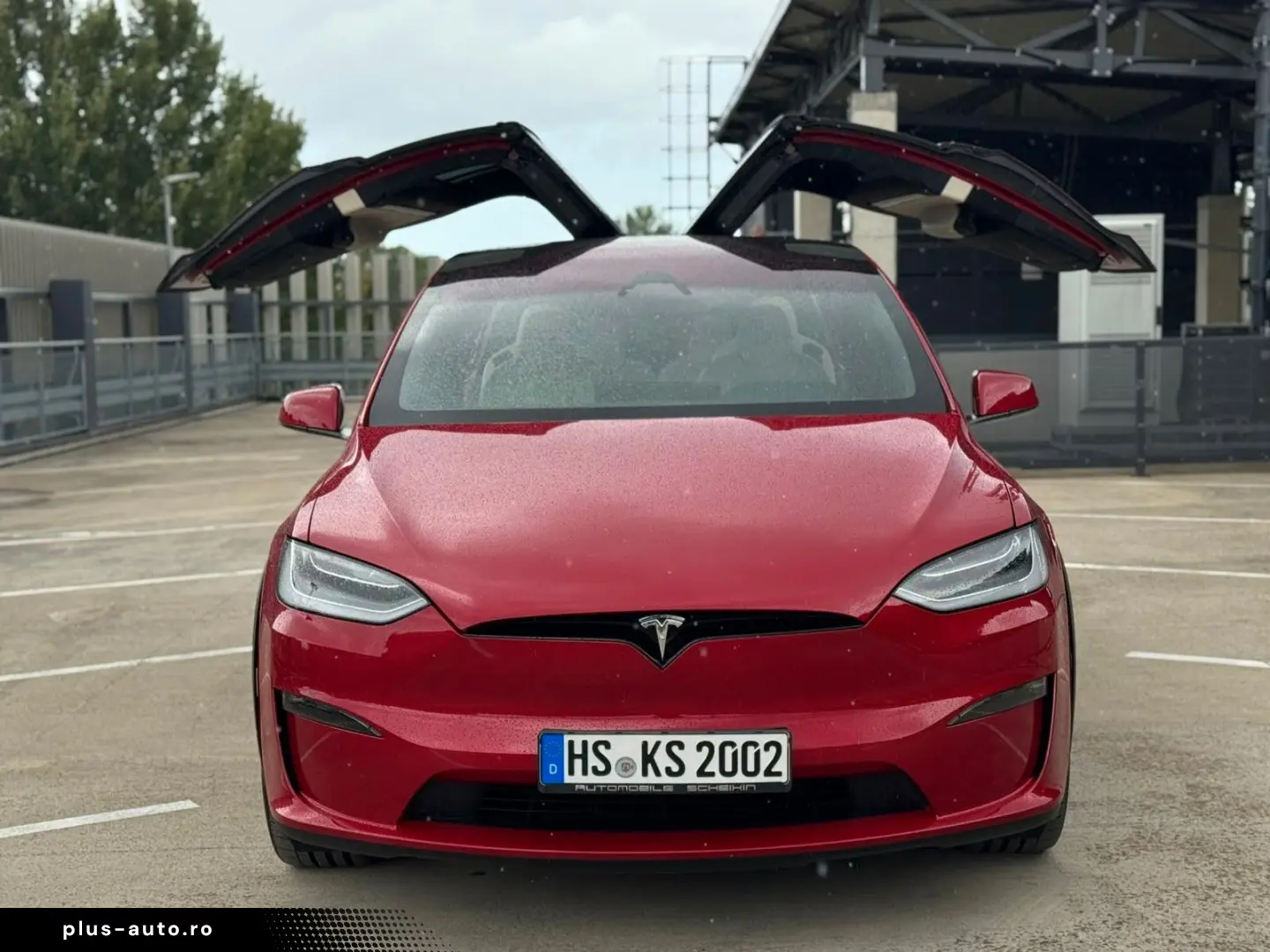 TESLA Model X Plaid