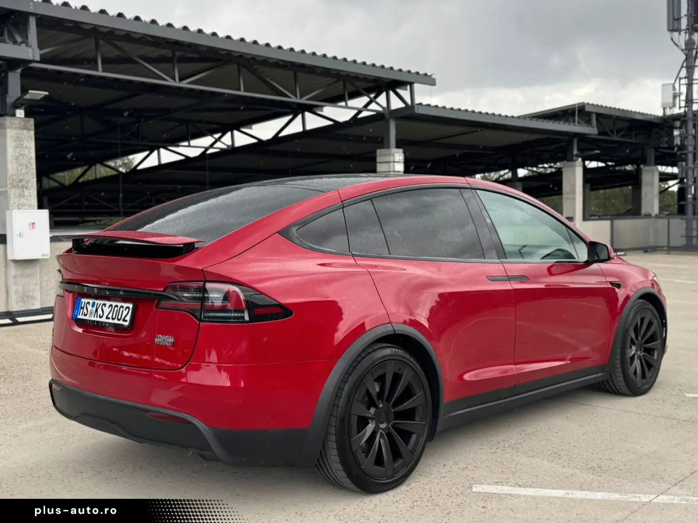 TESLA Model X Plaid