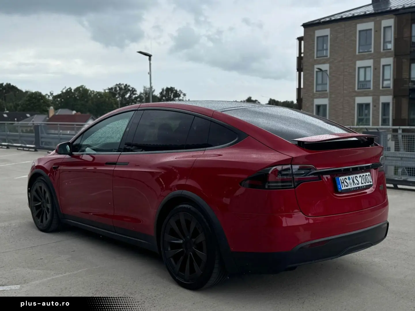 TESLA Model X Plaid