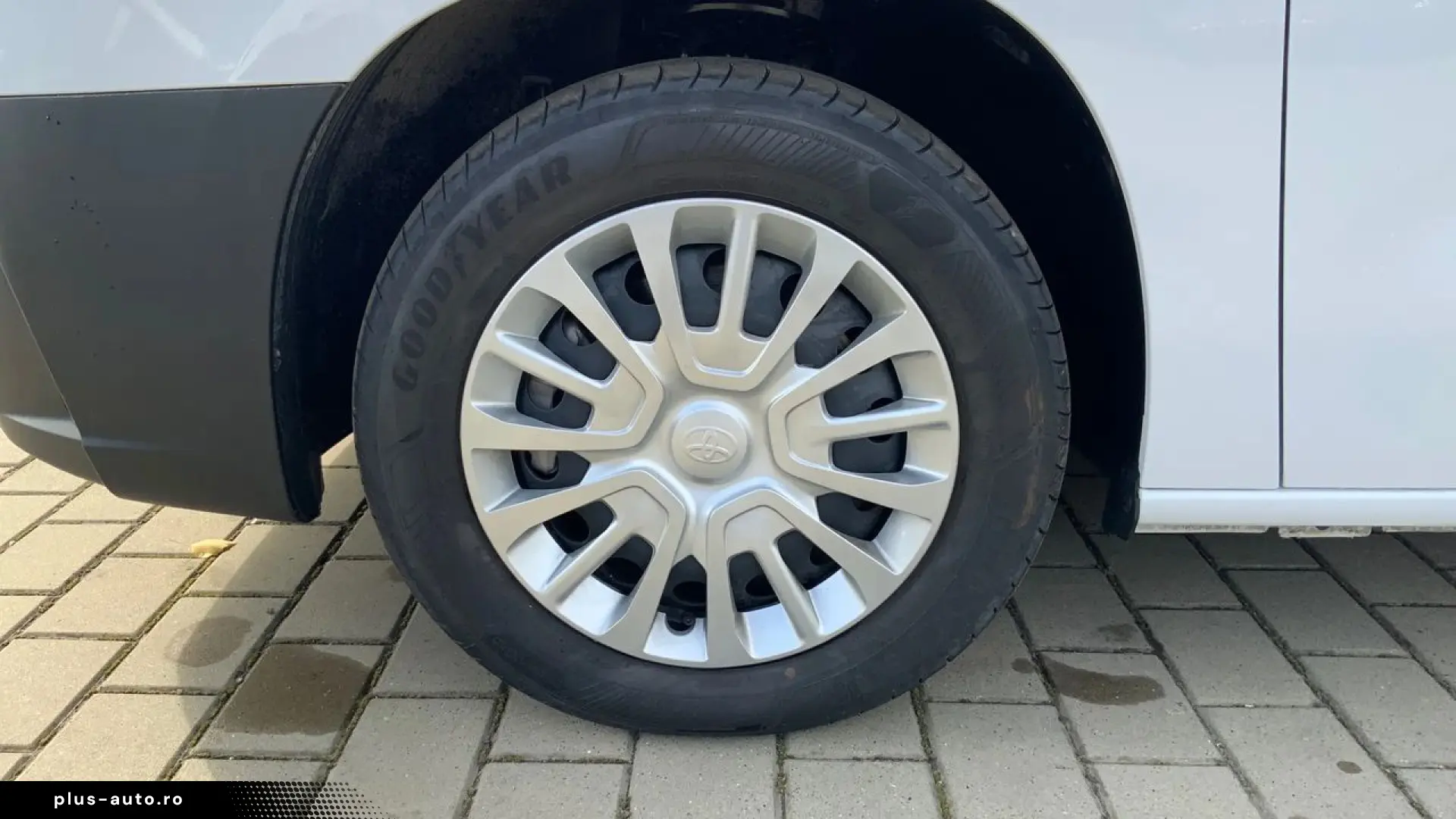 TOYOTA PROACE City Verso L1 1.5 D Comfort 6MT 573KM 2026