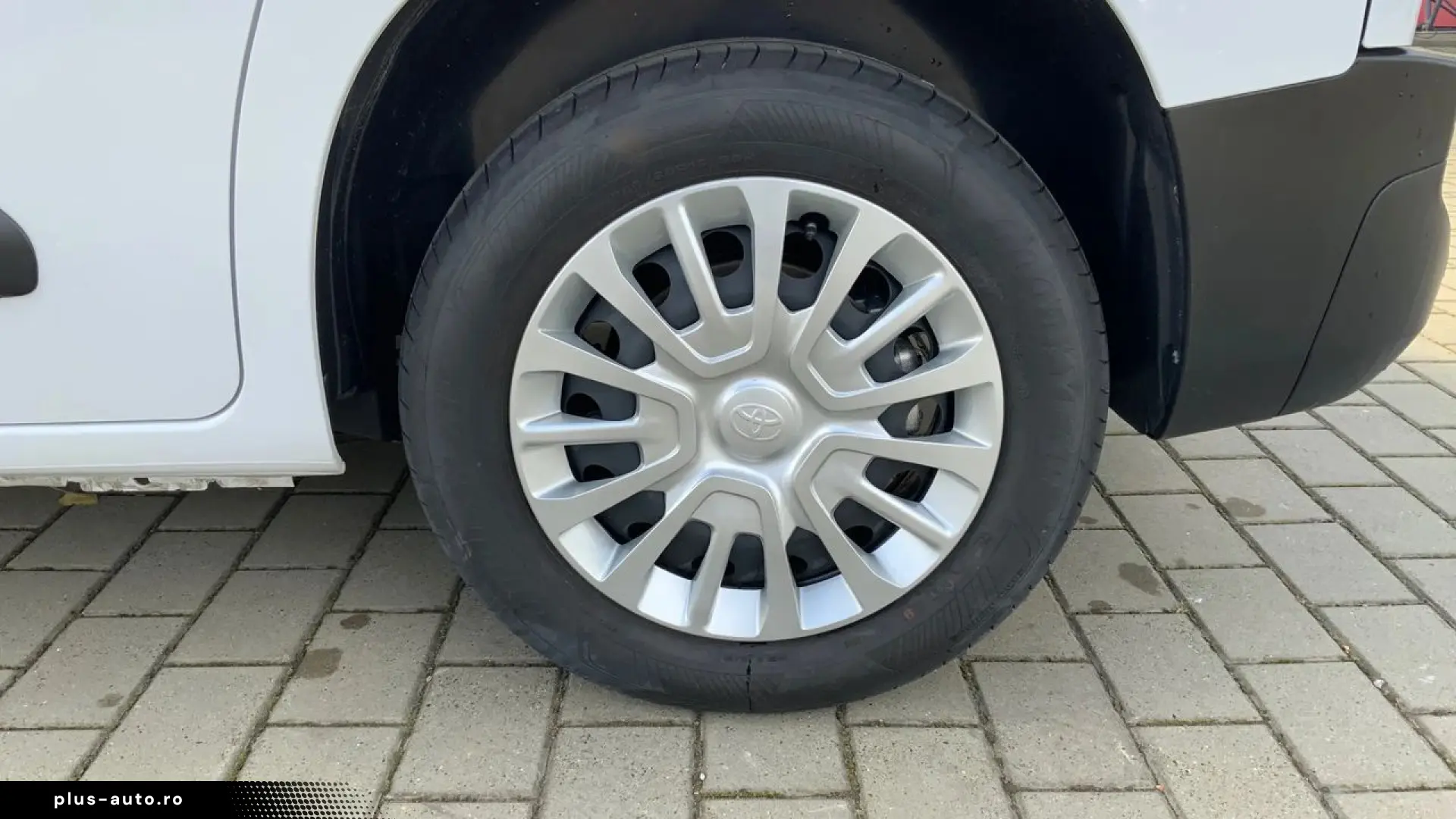 TOYOTA PROACE City Verso L1 1.5 D Comfort 6MT 573KM 2026
